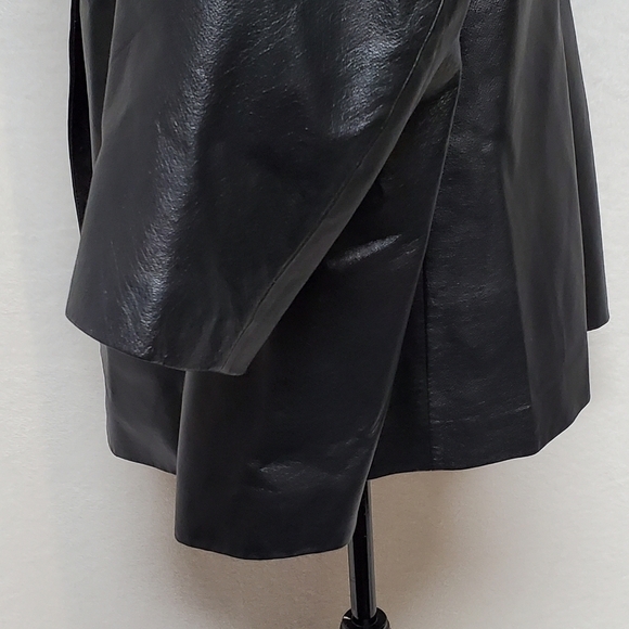 VINTAGE 90s Newport News Black Pebbled Leather Oversized Cropped Sleeve Jacket - Picture 8 of 14